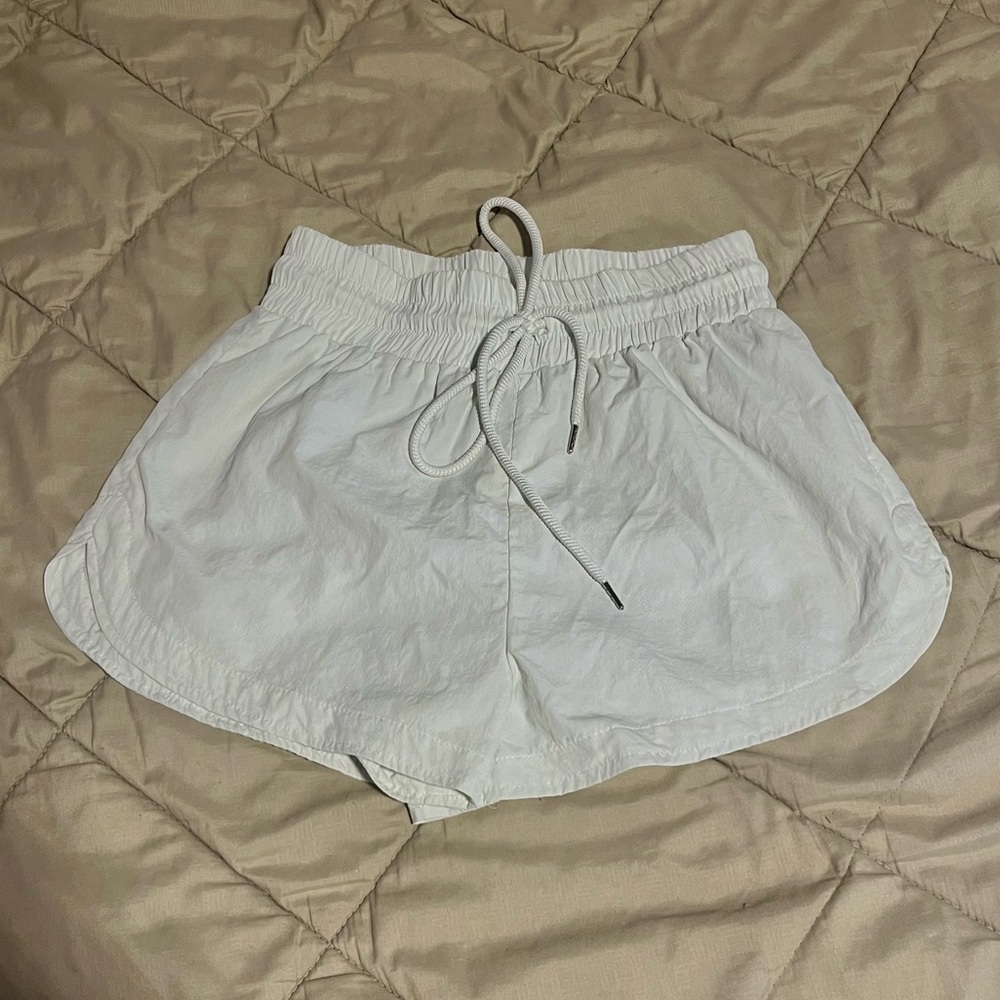 white parachute shorts forever21